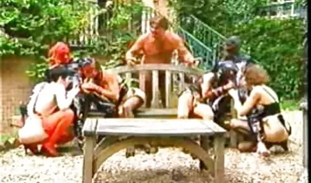 Berminyak fetish kaki mengarah ke dua besar bokep momsteachsex mani muncrat!