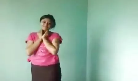 Adar adalah nakal pelayan perancis bokepmomselingkuh yang mencintai ayam besar