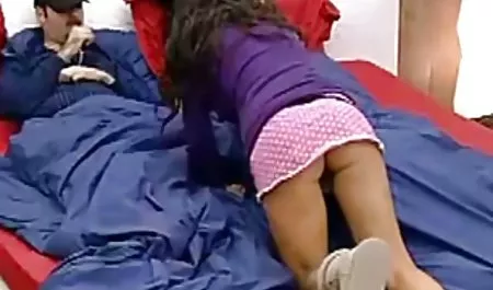 muda Renate bokep mom mature inisiasi dengan orang tua