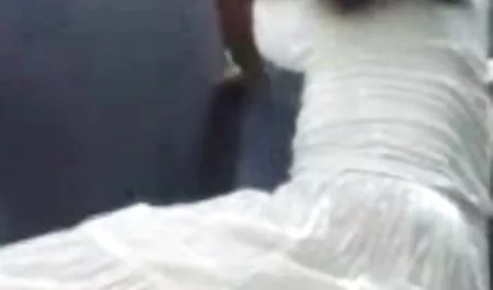Lesbian Cewek seksi masturbasi bersama-sama tubuh bokep mom xnxx mereka di depan kamera