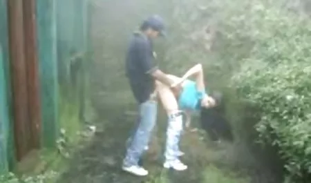 Moka bokep anak vs mom memberikan kesenangan sensual - lebih