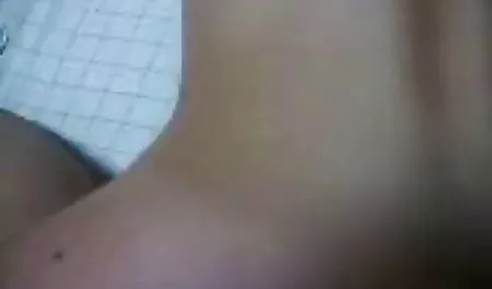 Pukulan besar nontonbokepmom hot beban bagi saya Joi